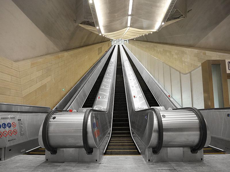 escalator